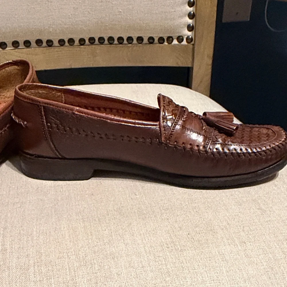 Brass Boot Classic Brown Leather Tassel Loafers, Men’s Size 9.5
